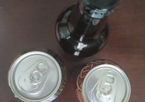 Seja em lata ou garrafa, o importante é conservar bem a cerveja.